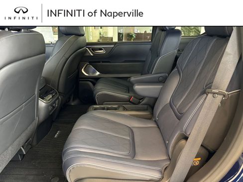 New 2026 INFINITI QX80 SPORT w/ Sport Exterior Package image 25