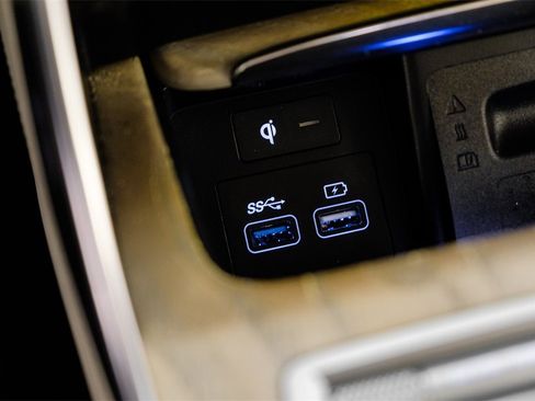 Used 2022 Genesis GV80 3.5T w/ Advanced Package 06 image 26