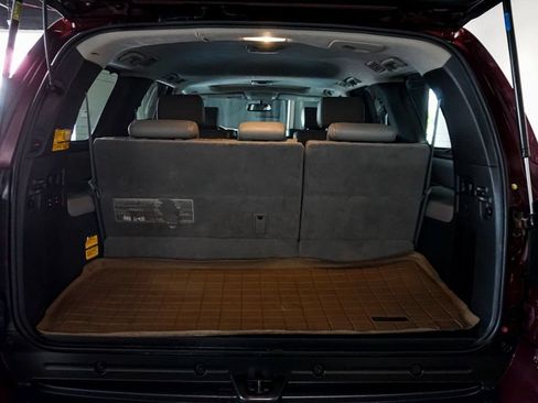Used 2010 Toyota Sequoia Limited AWD/4WD image 28