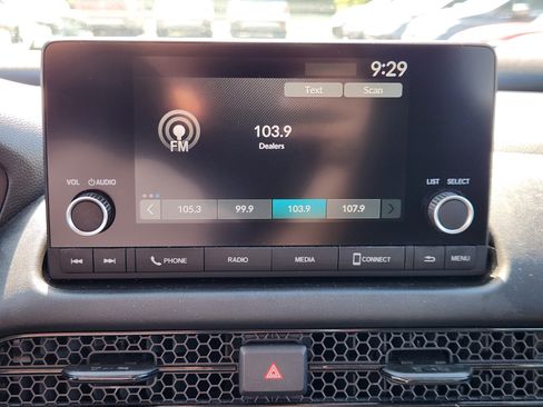 Used 2024 Honda HR-V LX image 11