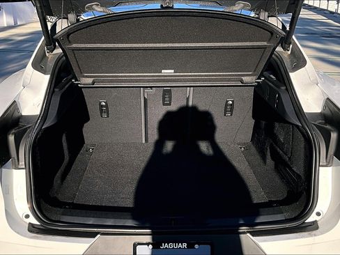 New 2024 Jaguar I-PACE R-Dynamic HSE image 10