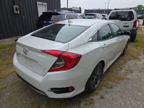 Used 2019 Honda Civic EX image 2