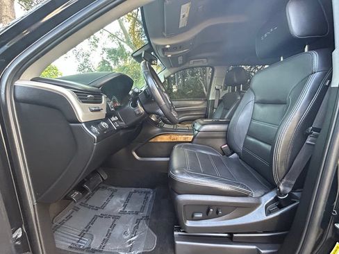 Used 2017 GMC Yukon Denali RWD image 10