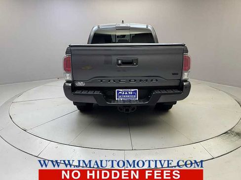 Used 2021 Toyota Tacoma TRD Sport w/ Technology Package AWD/4WD image 4
