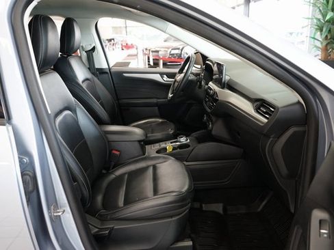 Used 2022 Ford Escape SEL w/ Technology Package image 37