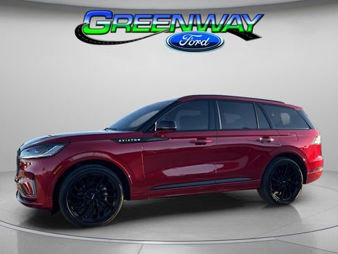Used 2025 Lincoln Aviator Reserve w/ Jet Appearance Package image 1