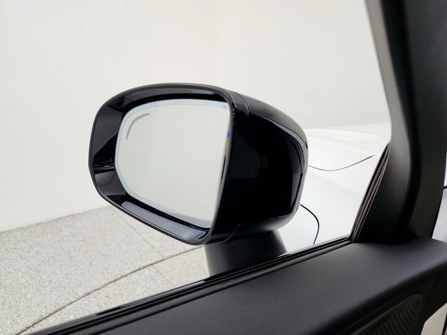 New 2026 Volvo XC60 T8 Ultra w/ Protection Package Premier AWD/4WD image 23
