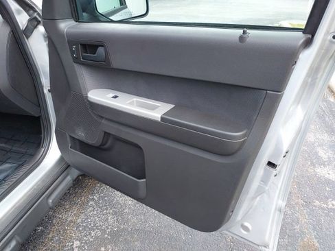 Used 2012 Ford Escape XLT FWD image 15