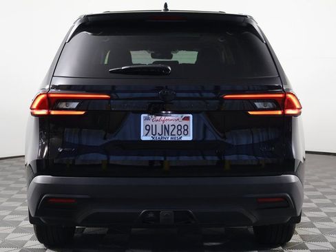 Used 2025 Toyota Grand Highlander XLE FWD image 5