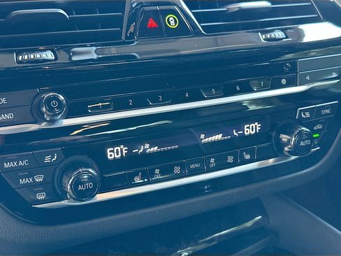 Used 2023 BMW 530i w/ Executive Package image 16