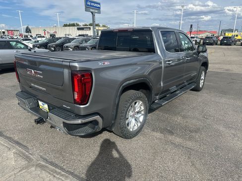 Used 2021 GMC Sierra 1500 SLT w/ SLT Premium Plus Package AWD/4WD image 5