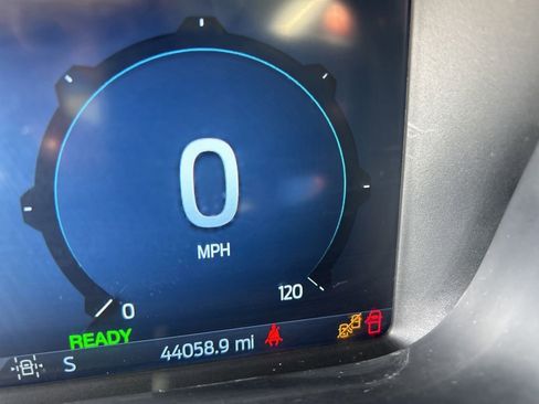 Used 2024 Ford F150 XLT w/ Mobile Office Package image 48