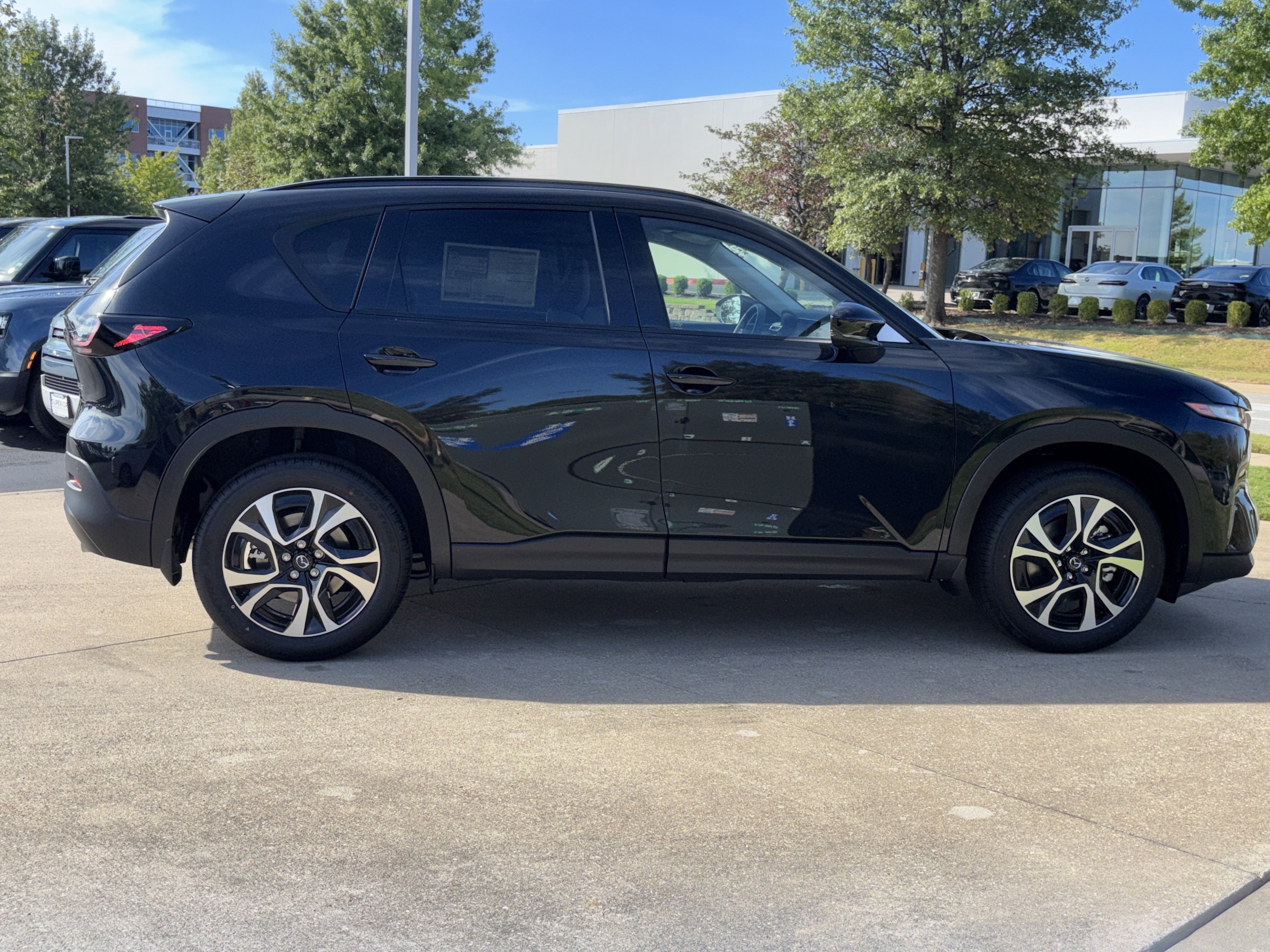 New 2026 MAZDA CX-5 Preferred AWD/4WD image 2