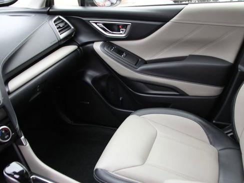 Certified 2023 Subaru Forester Limited image 30