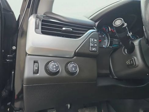 Used 2019 Chevrolet Tahoe LT AWD/4WD image 23