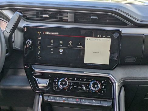 New 2026 GMC Sierra 2500 Denali w/ Denali Reserve Package AWD/4WD image 18