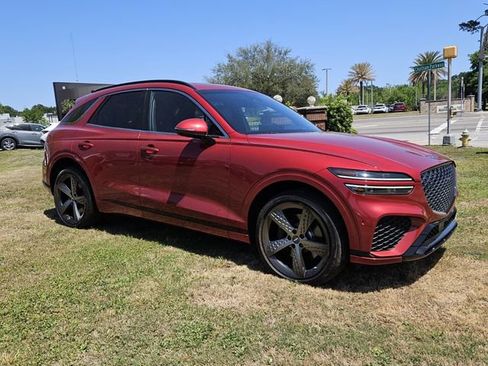 Used 2022 Genesis GV70 3.5T Sport w/ Sport Prestige Package AWD/4WD image 2