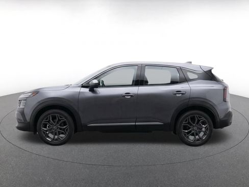 Used 2026 Nissan Kicks SR FWD image 4