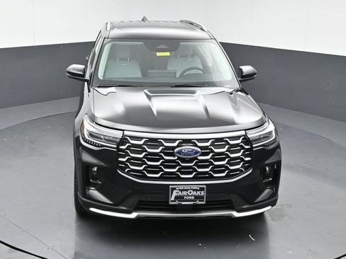Used 2025 Ford Explorer Platinum w/ Ultimate Package AWD/4WD image 45