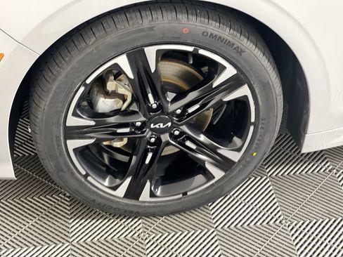 Used 2022 Kia K5 GT-Line w/ GT-Line FWD Premium Package image 6