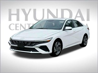 New 2025 Hyundai Elantra SEL