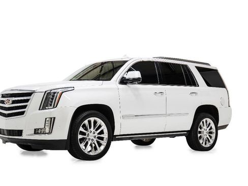Used 2019 Cadillac Escalade Premium Luxury RWD image 2