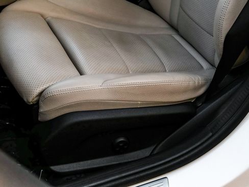 Used 2021 Mercedes-Benz C 300 Sedan image 35