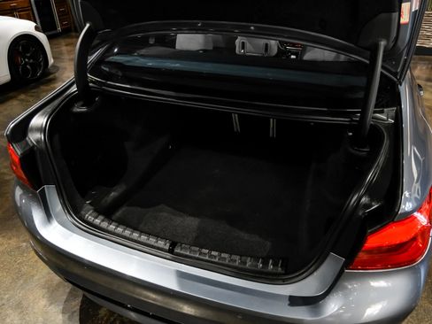 Used 2018 BMW 530i w/ Premium Package RWD image 65
