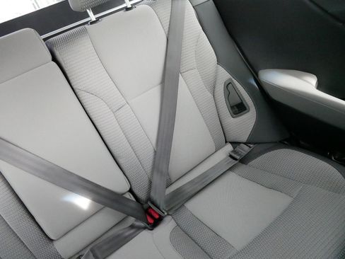 Used 2022 Subaru Outback Premium image 14