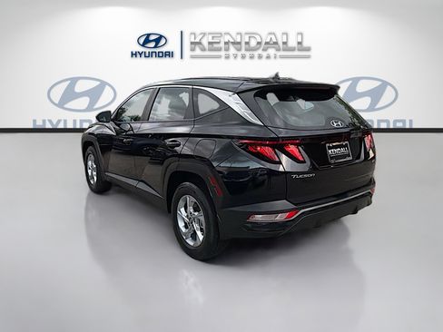 Used 2023 Hyundai Tucson SE AWD/4WD image 4
