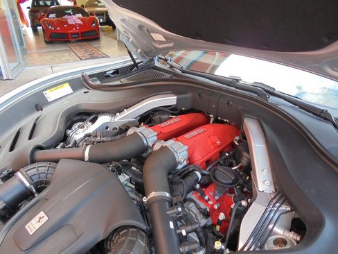 Used 2021 Ferrari Roma RWD image 41