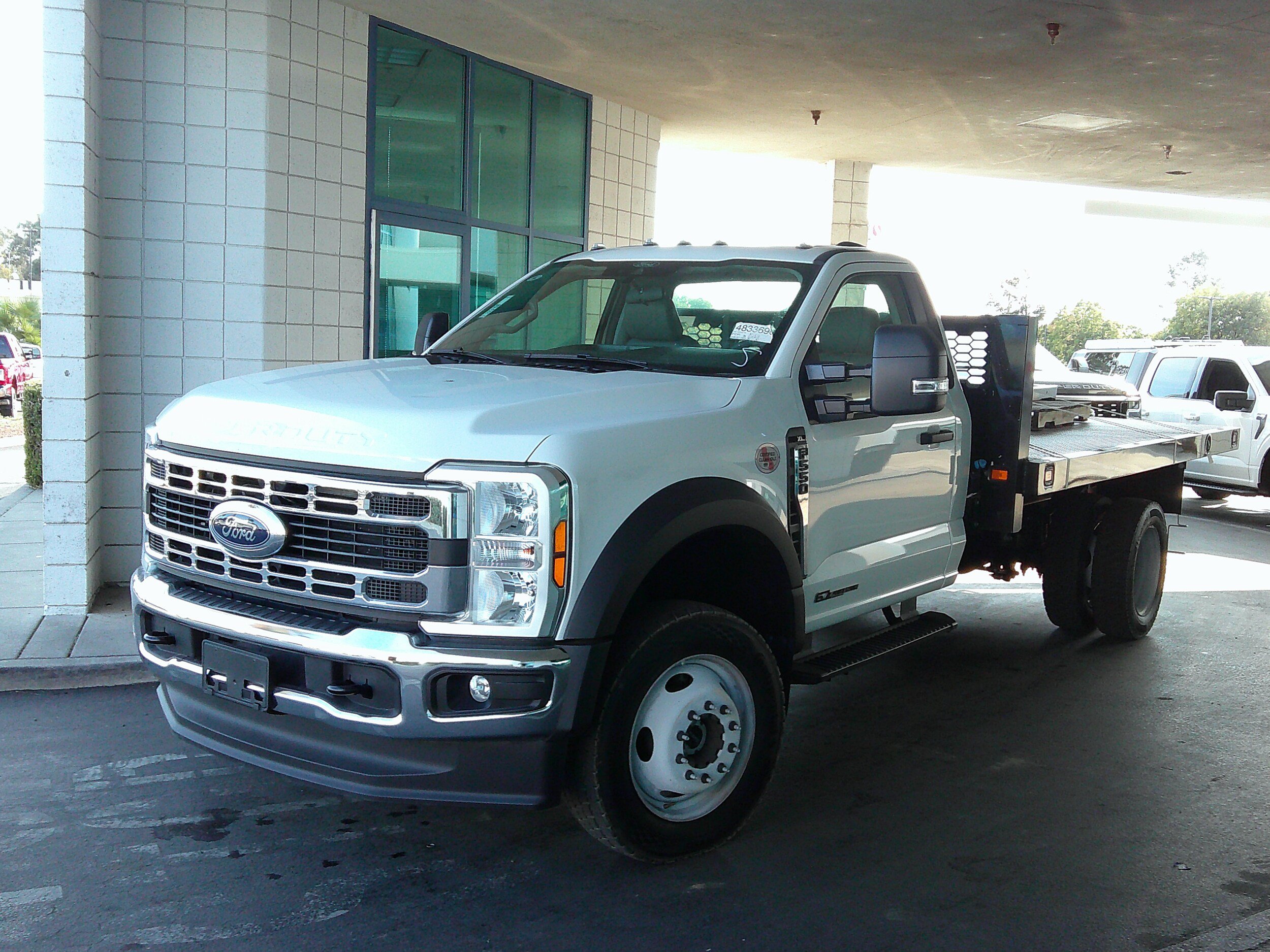 Used 2024 Ford F550 4x4 Regular Cab Super Duty w/ XL Chrome Package image 3