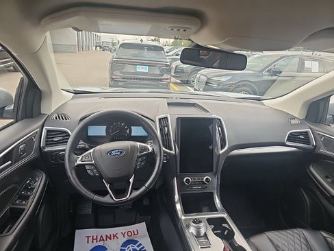 Used 2023 Ford Edge Titanium AWD/4WD image 10