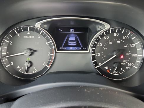 Used 2020 Nissan Pathfinder SL image 29