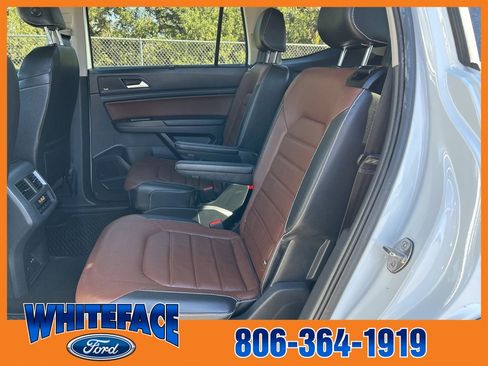 Used 2021 Volkswagen Atlas SEL Premium image 35