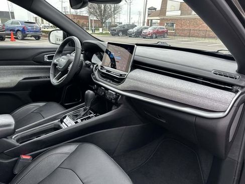 Used 2023 Jeep Compass Latitude w/ Sun and Sound Group image 22