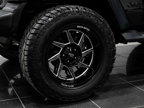Used 2020 Jeep Wrangler Sport AWD/4WD image 43
