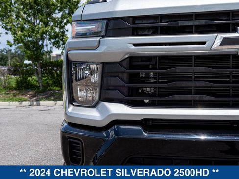 Used 2024 Chevrolet Silverado 2500 Custom w/ Custom Value Package AWD/4WD image 10