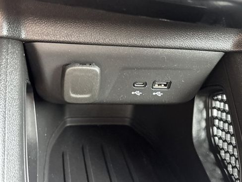 Used 2024 Chevrolet TrailBlazer LT FWD image 31