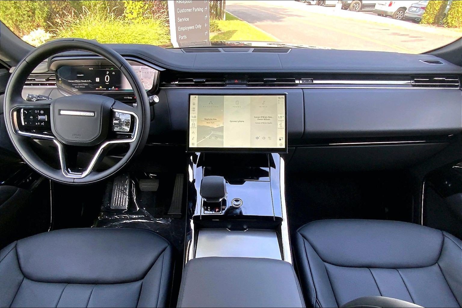 New 2027 Land Rover Range Rover Sport SE AWD/4WD image 5