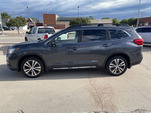 Used 2019 Subaru Ascent Limited AWD/4WD image 3