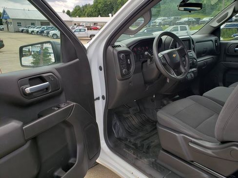 Used 2020 Chevrolet Silverado 1500 W/T w/ WT Value Package AWD/4WD image 10