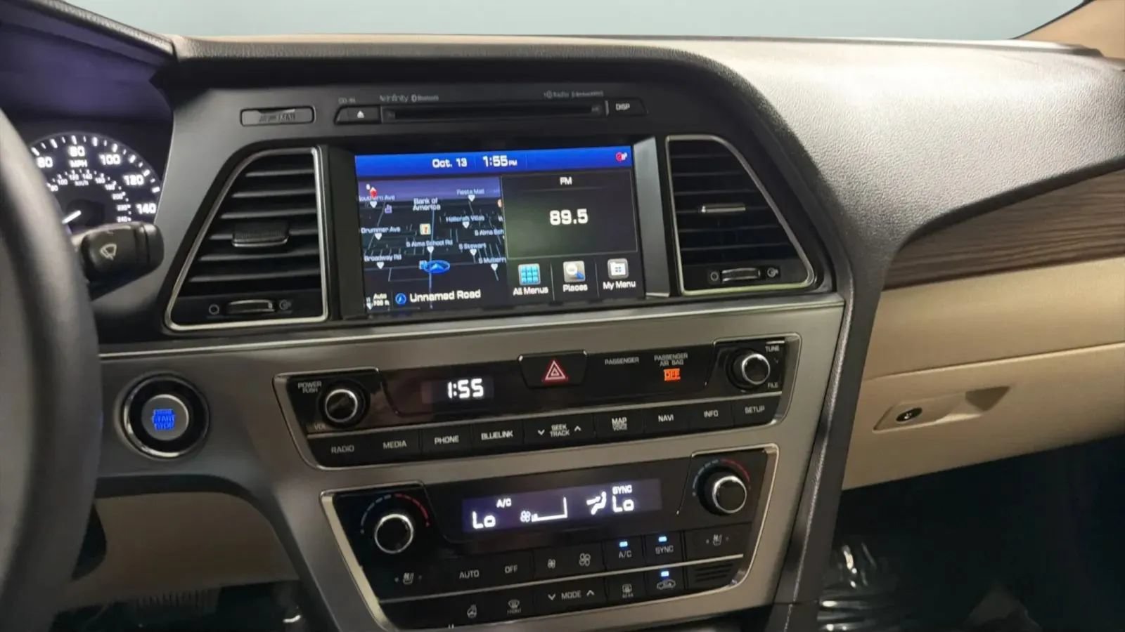 Used 2016 Hyundai Sonata Limited w/ Option Group 04 FWD image 13
