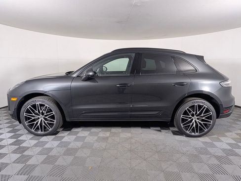 New 2026 Porsche Macan image 2