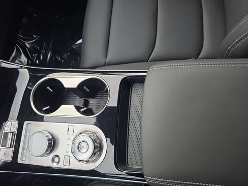 New 2026 Genesis GV70 2.5T image 21