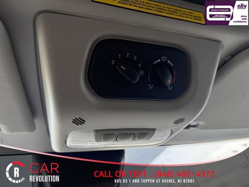 Used 2019 Ford Transit 150 XLT image 25