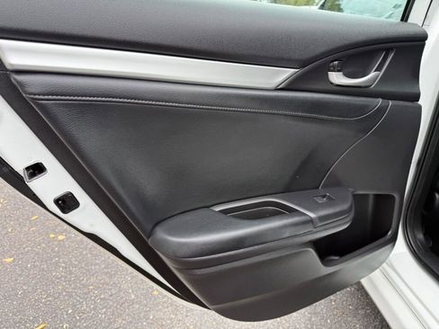 Used 2020 Honda Civic EX-L image 24