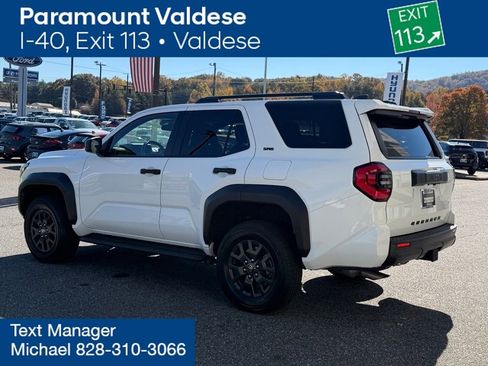 Used 2025 Toyota 4Runner SR5 image 2