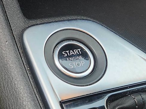 Used 2024 Nissan Sentra SV FWD image 22