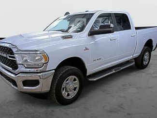 Used 2022 RAM 2500 Big Horn video 2